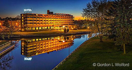 'Hotel'_46305-10.jpg - Econo Lodge photographed along the Rideau Canal Waterway at Smiths Falls, Ontario, Canada.